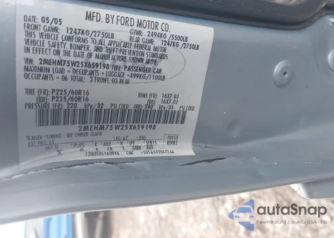 2005 Mercury Grand Marquis Ls/Lse from USA, damaged, VIN 2MEHM75W25X659198